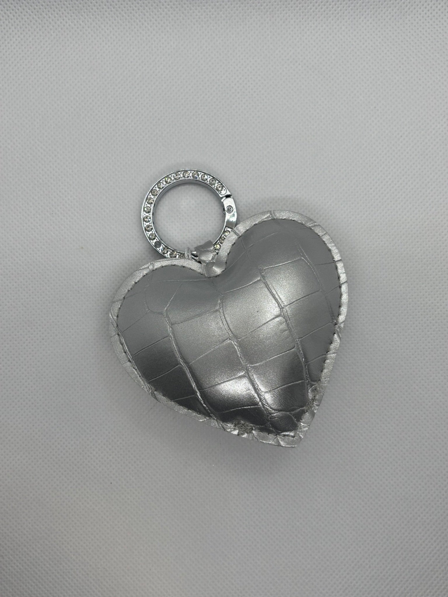 SILVER LEATHER HEART KEYCHAIN