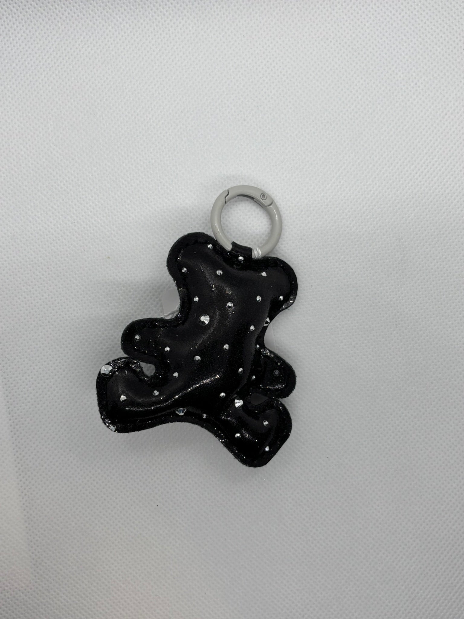 BLACK BEAR KEYCHAIN